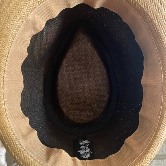 Paper hat - Picture 3 of 5